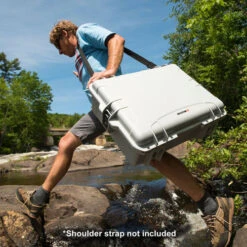 Nanuk 945 Waterproof Hard Case For DJI Phantom 4/4 Pro/4 Pro+ & Phantom 3 (Black) - DronePoint Canada -DJI Store 1499087784 IMG 824412