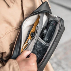 PGYTECH OneGo Solo Sling - New Arrival - DronePoint Canada -DJI Store 1642592836 IMG 1680680