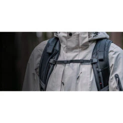 PGYTECH OneMo 2 Backpack 25L (Space Black) - DronePoint Canada -DJI Store 1677677514 IMG 1947684