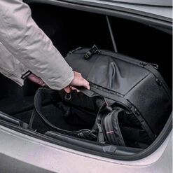 PGYTECH OneMo 2 Backpack 25L (Space Black) - DronePoint Canada -DJI Store 1677677514 IMG 1947700