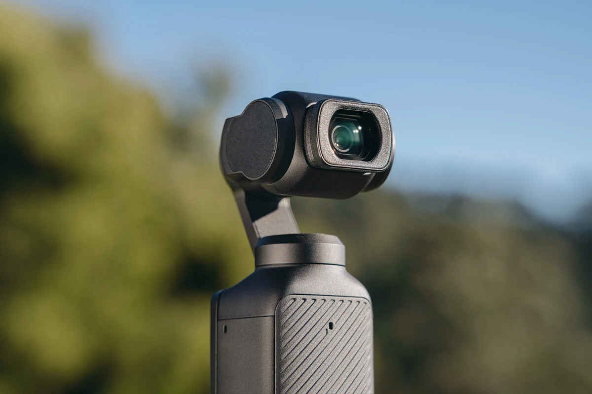 Osmo Pocket 3 Wide-Angle Lens - DronePoint Canada 3 Osmo Pocket 3 Wide-Angle Lens - DronePoint Canada