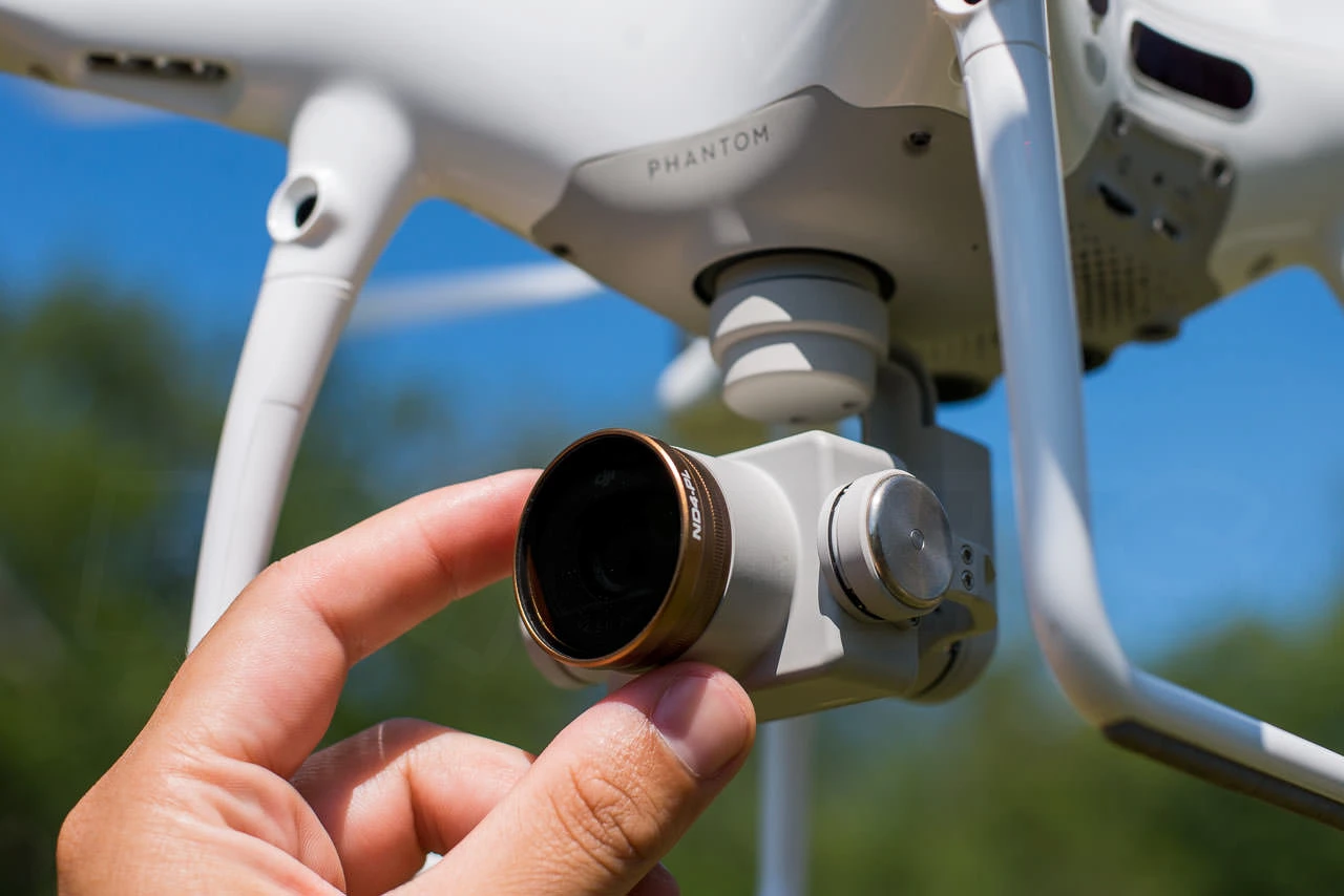 Polar Pro - Phantom 4 Pro Cinema Series 6-Pack (ND4PL, ND8PL, ND16PL, ND4, ND8, ND16) - Dronepointcanada 6 Polar Pro - Phantom 4 Pro Cinema Series 6-Pack (ND4PL, ND8PL, ND16PL, ND4, ND8, ND16) - Dronepointcanada - Image 4