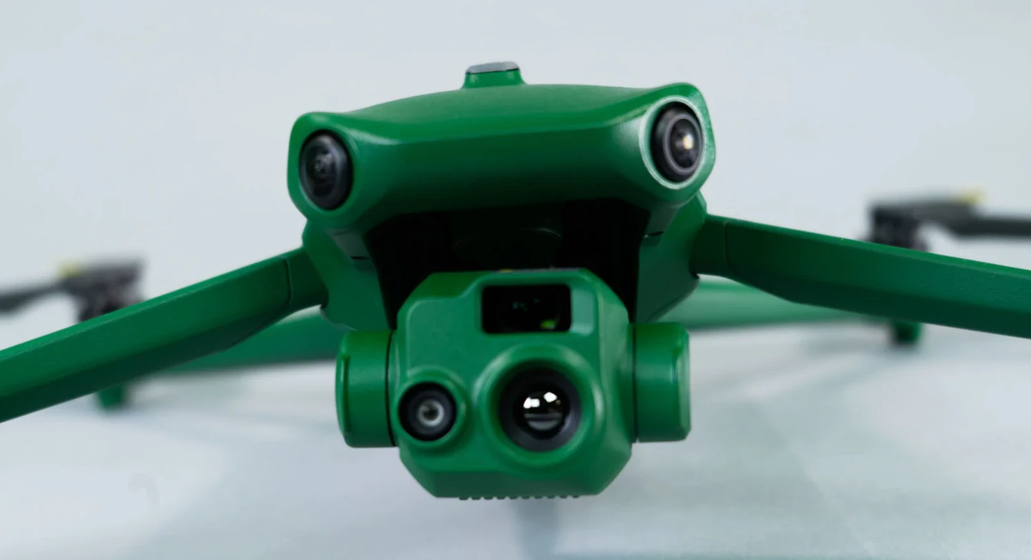 ANZU ROBOTICS RAPTOR T | THERMAL RTK DRONE | 45MIN FLIGHT TIME - DronePoint Canada 9 ANZU ROBOTICS RAPTOR T | THERMAL RTK DRONE | 45MIN FLIGHT TIME - DronePoint Canada - Image 8