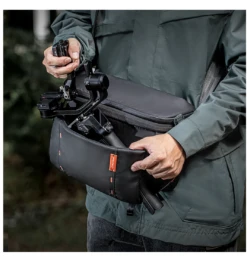 PGYTECH OneMo Sling 11L-13L - DronePoint Canada 14 PGYTECH OneMo Sling 11L-13L - DronePoint Canada -DJI Store Screenshot2024 07 18at1.44.00PM