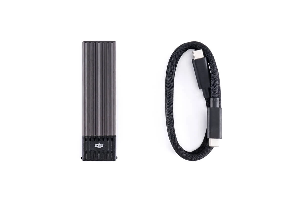 DJI PROSSD 1TB - DronePoint Canada 3 DJI PROSSD 1TB - DronePoint Canada